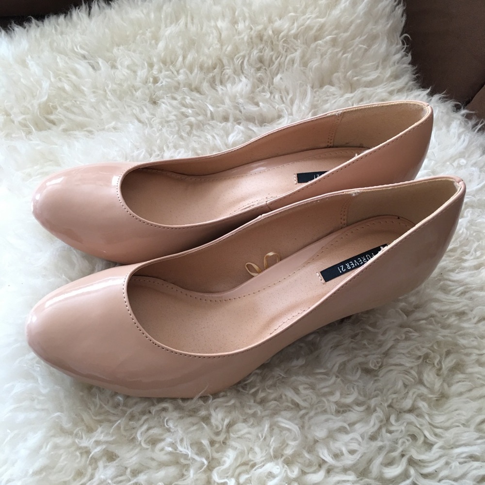 Forever 21 pumps